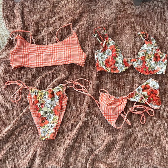 Bikini Bundle 3 top + 1 bottom - Picture 2 of 9